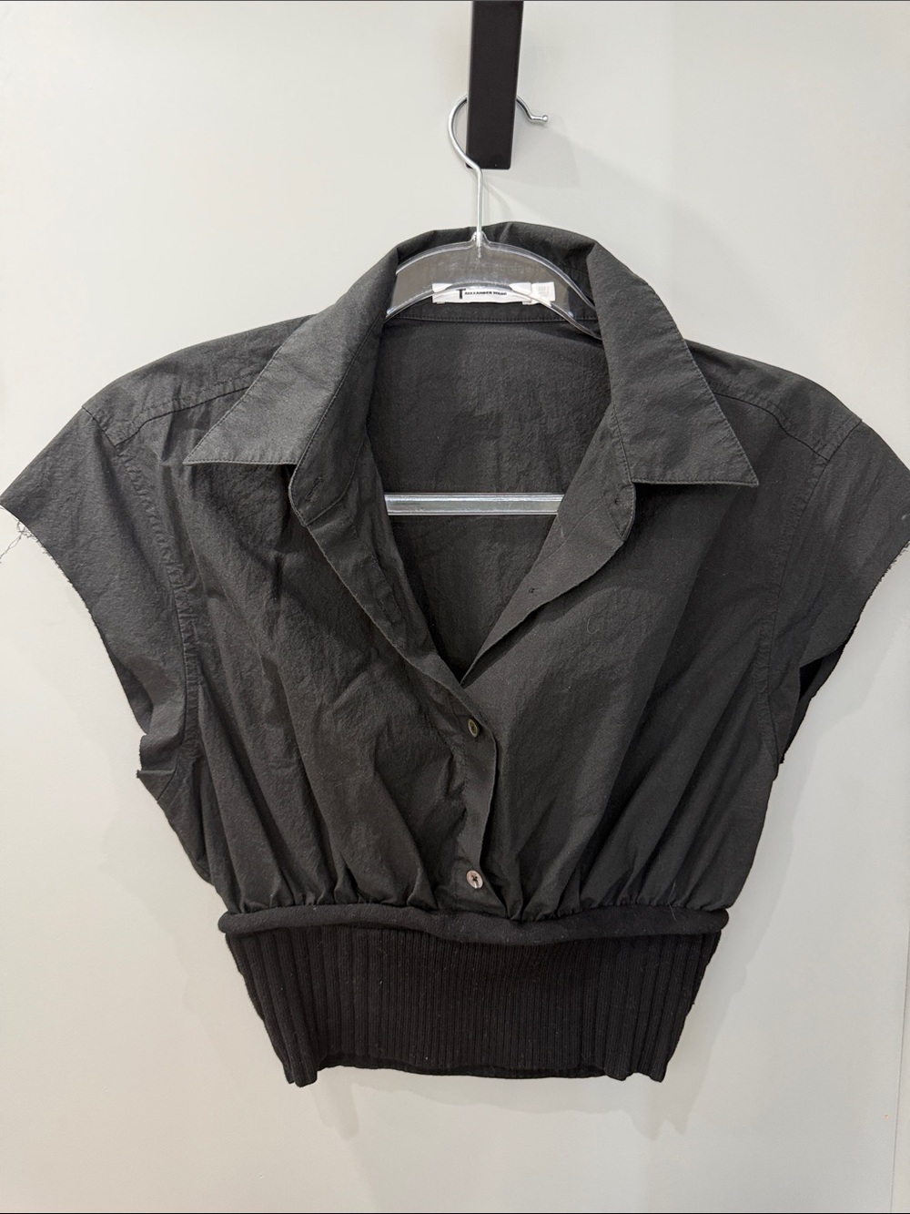 Cropped Button-Front Black Blouse with Ribbed Waist